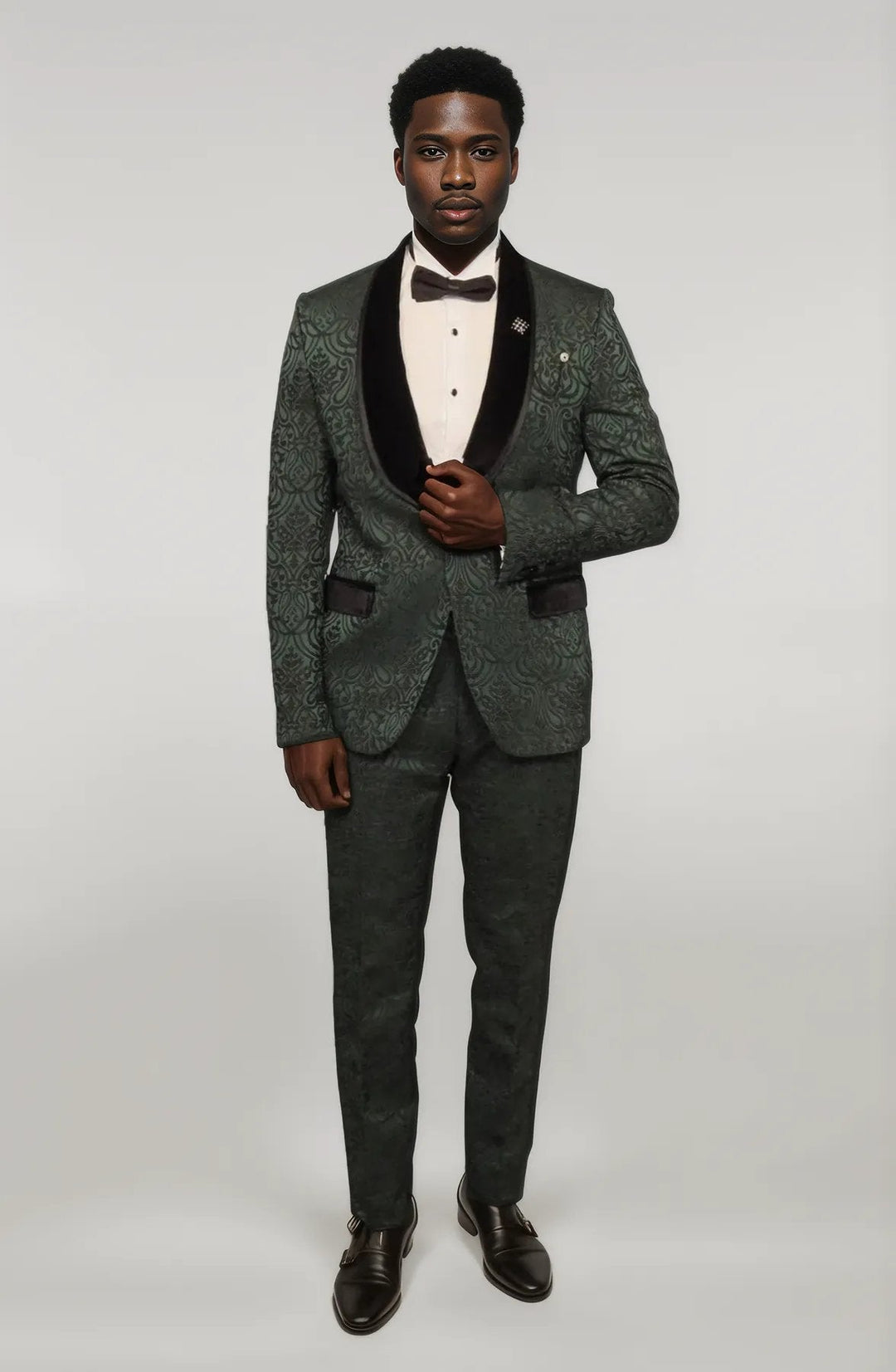 Green European Prom Tuxedo with Black Velvet Lapel – 2025 Edition